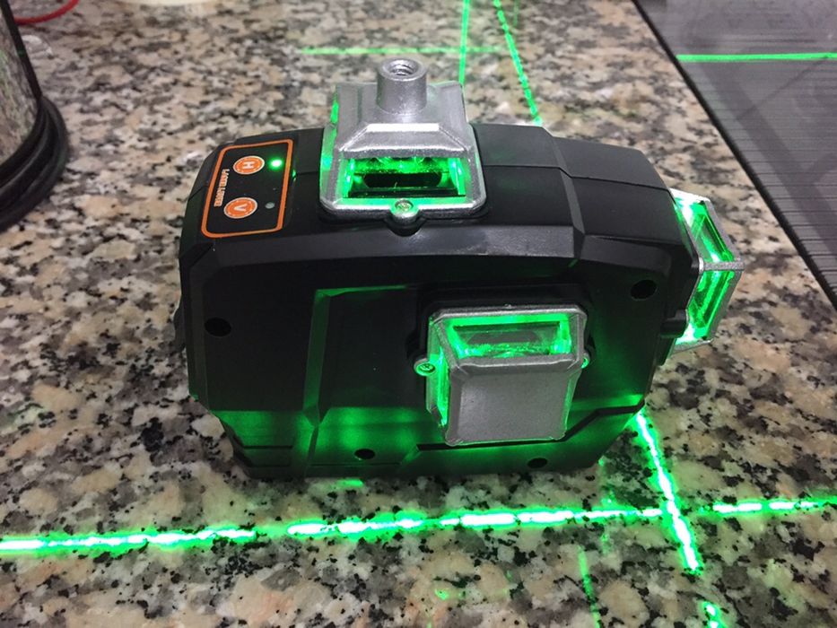 Laser autonivelante 12 linhas novo linha verde
