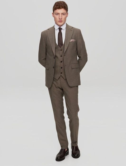 Класичний чоловічій костюм трійка The Suits