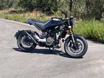 Husqvarna Svartpilen 125