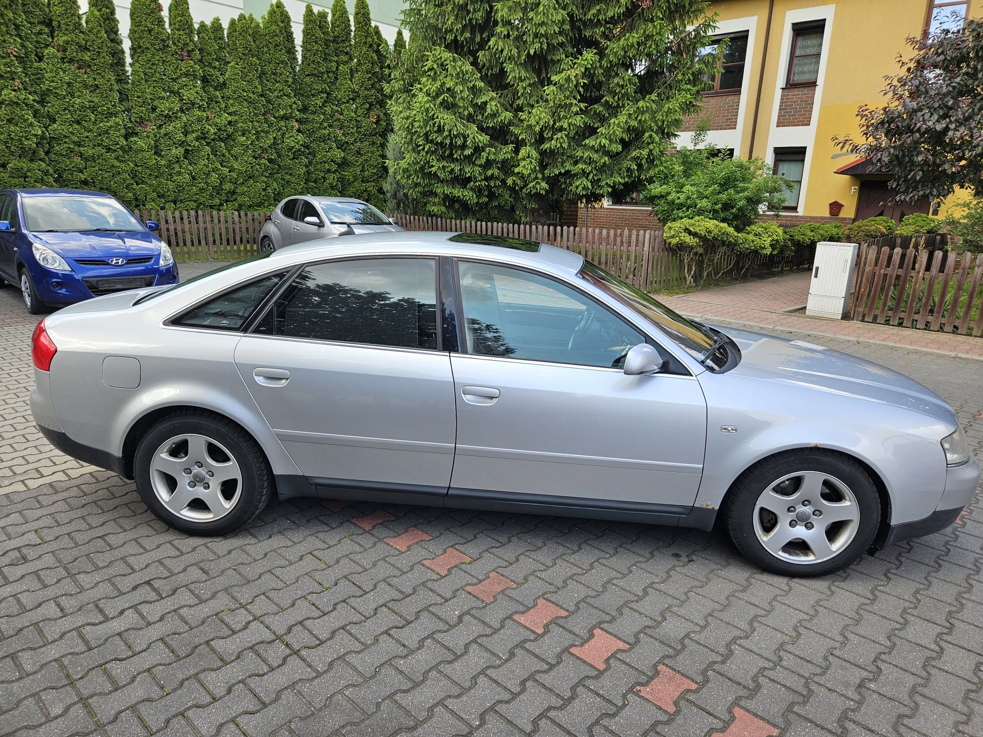 Audi A6C5 2.4 benzyna