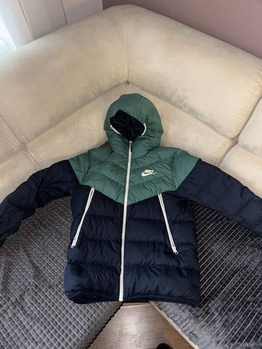 Зимова куртка nike