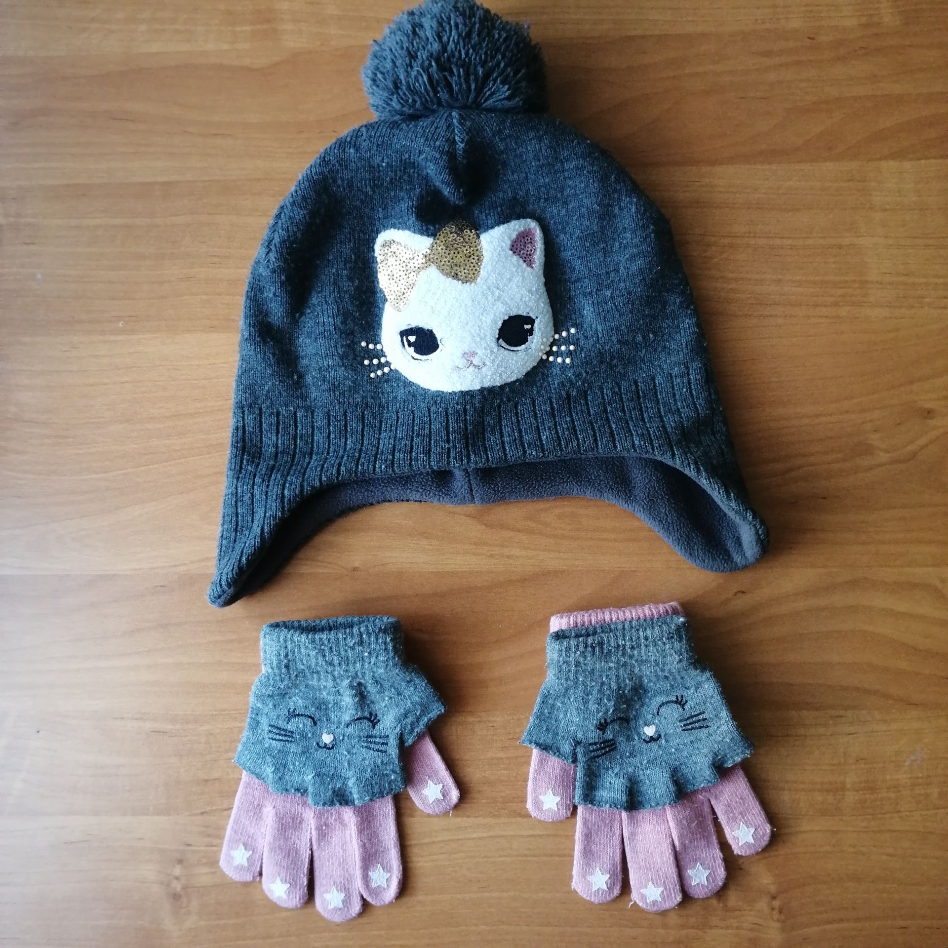 Zimowa czapka na polarze 134-152 gratis rękawiczki
