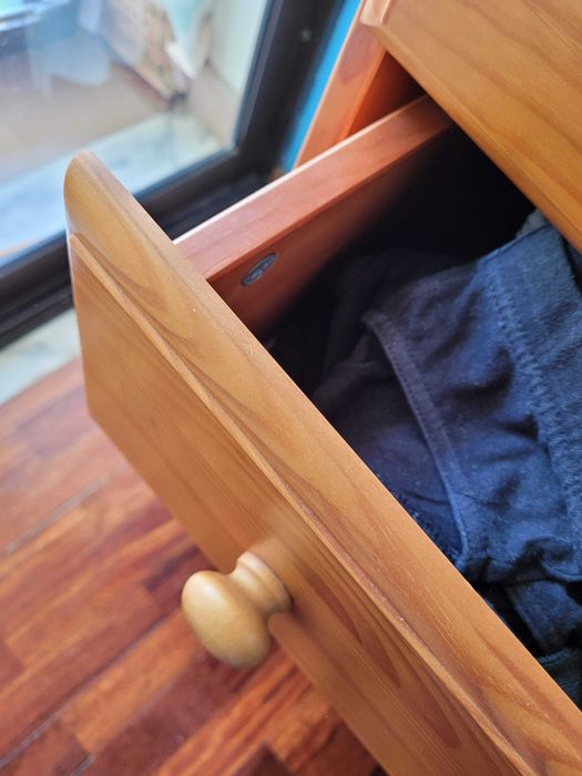 Cómoda com 4 gavetas para quarto Criança/jovem ou adulto