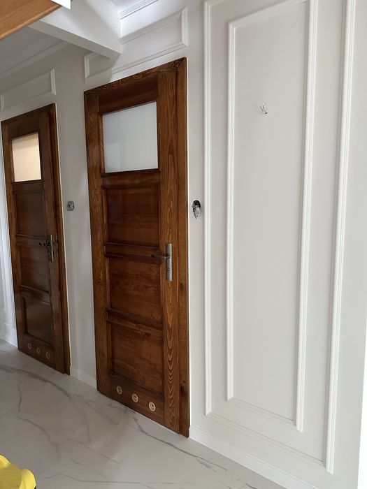 Drzwi wewnętrzne drewniane