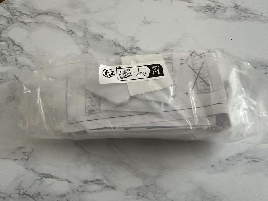 Комплект кріплень для вбудованого холодильника Haier 70001294