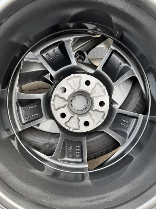 Диски Nissan R17 5x114.3 7j ET40 ЦО66.1 оригінал