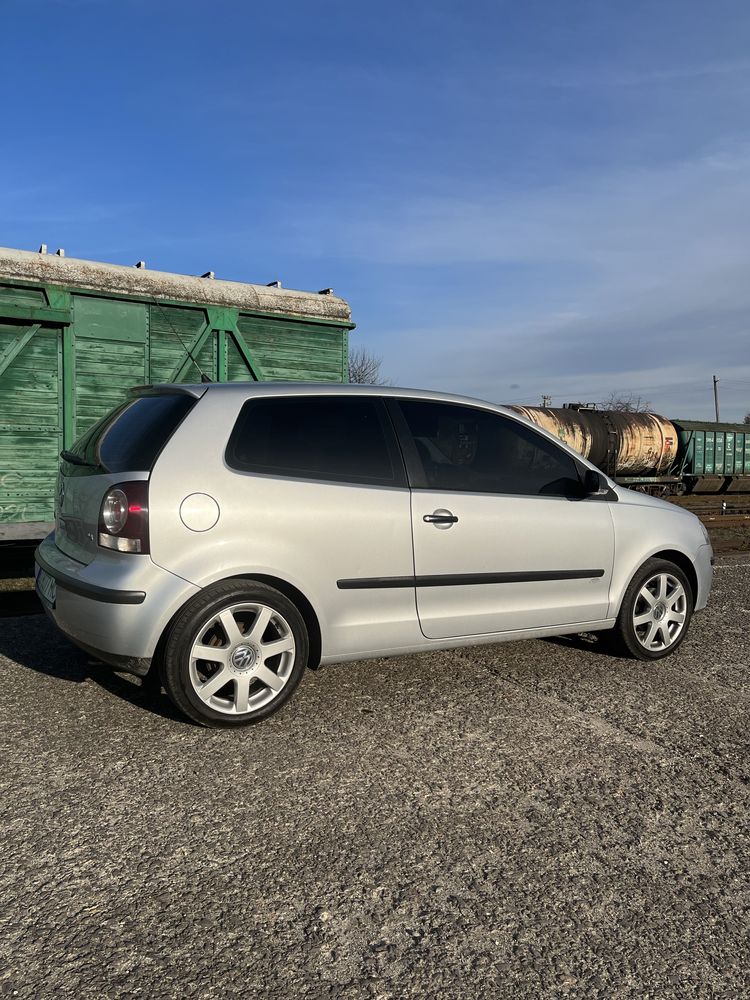 Volkswagen polo 1.4 автомат, 2008.