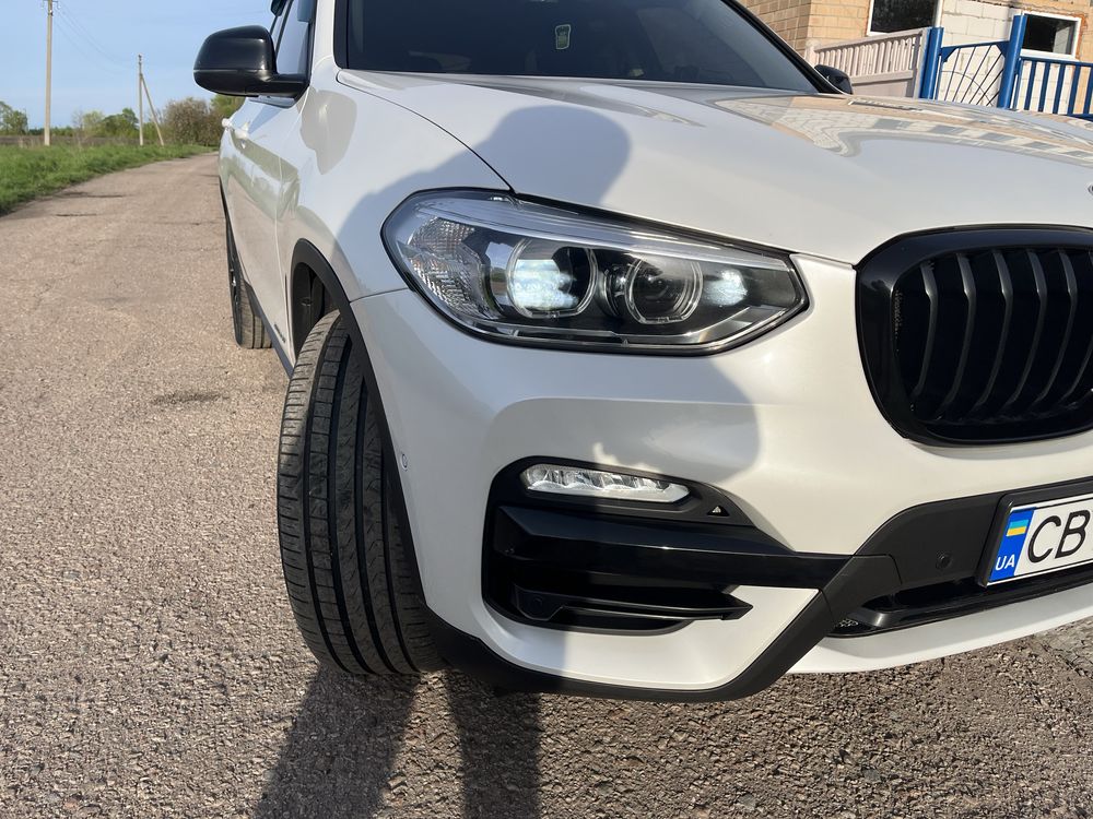 Автомобіль BMW x3 офіційний