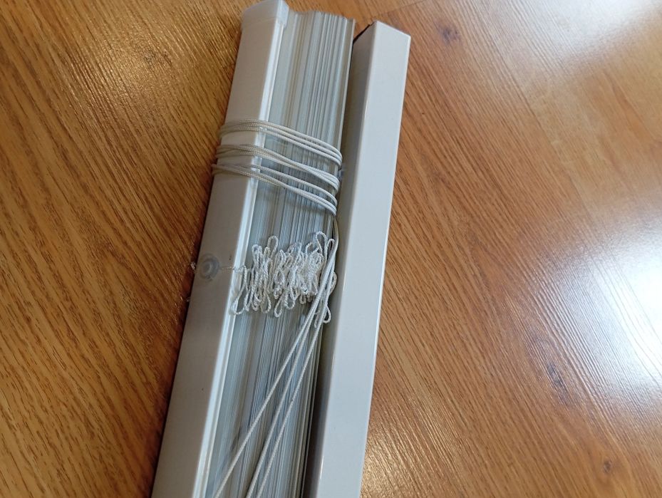 Żaluzja aluminiowa biała 120/220