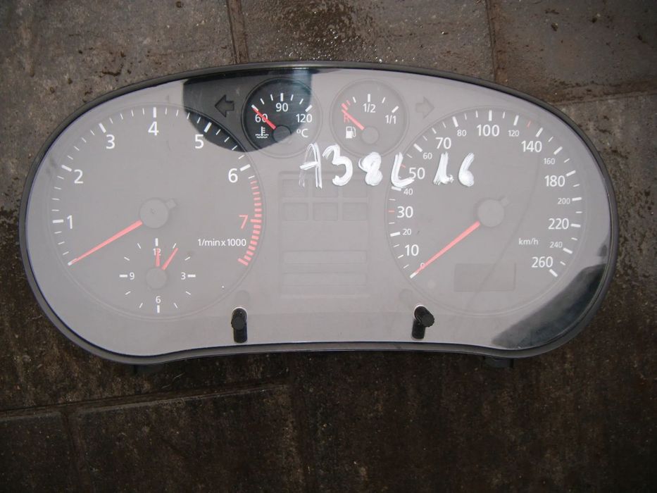 audi a3 8l 1.6 licznik- zegar 8l0919860e