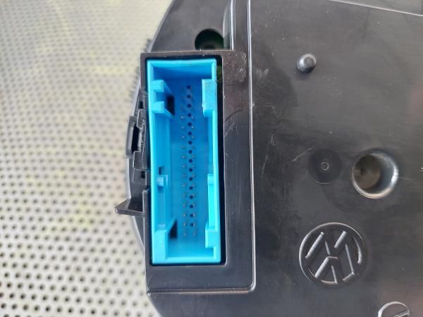 Quadrante / painel de instrumentos VOLKSWAGEN Golf IV (1J1)