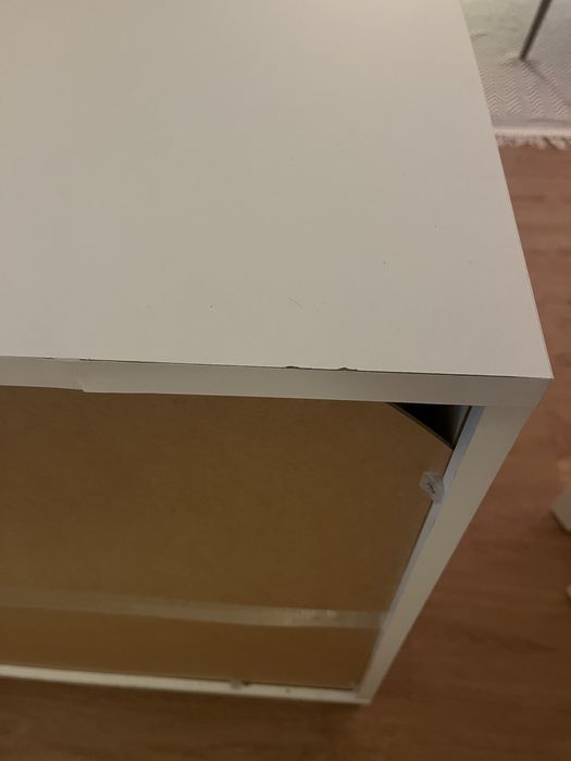 Cómoda tricolor com 3 gavetas
