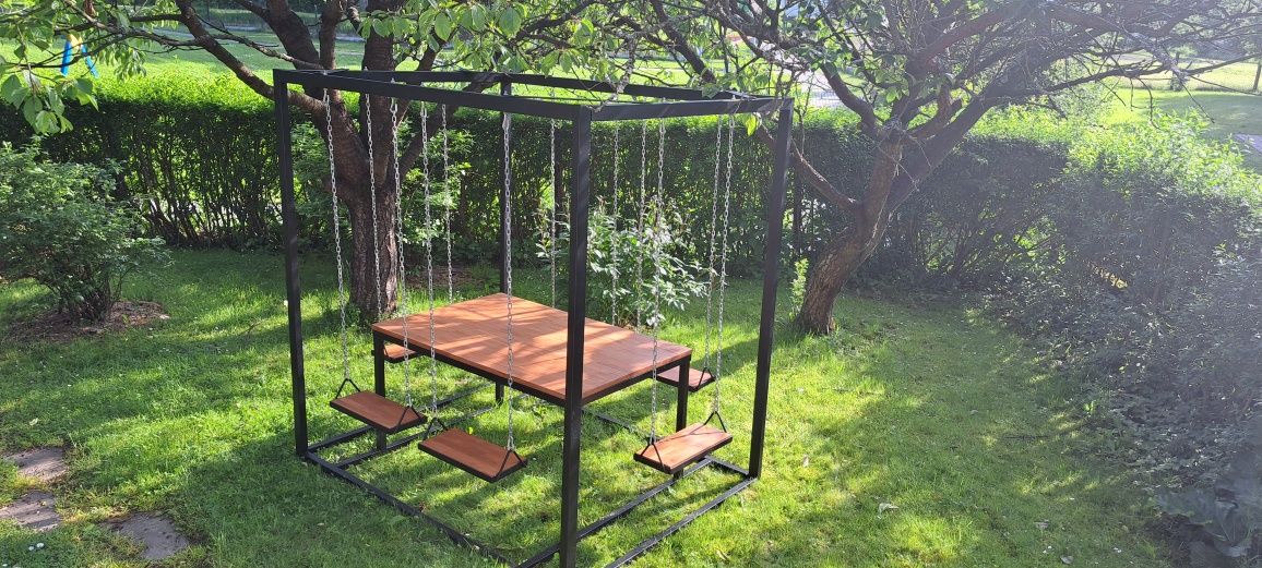 Swing table - meble ogrodowe