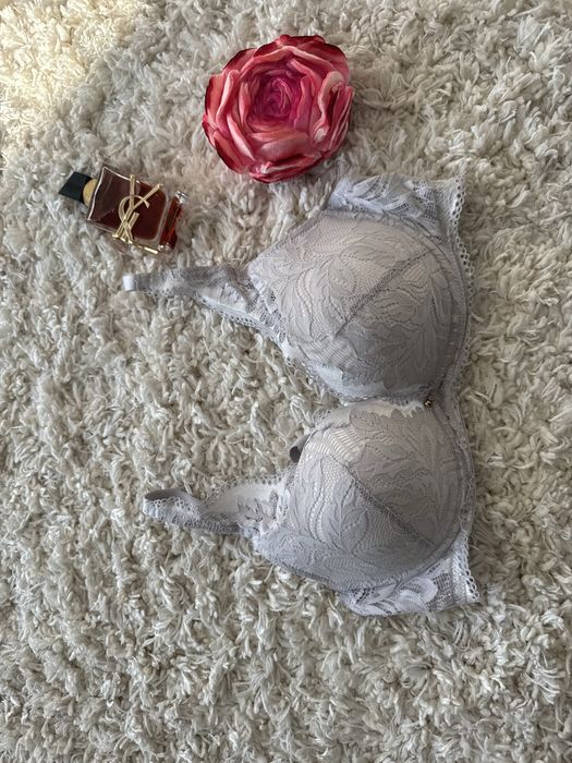 Boistonosz Esotiq biały