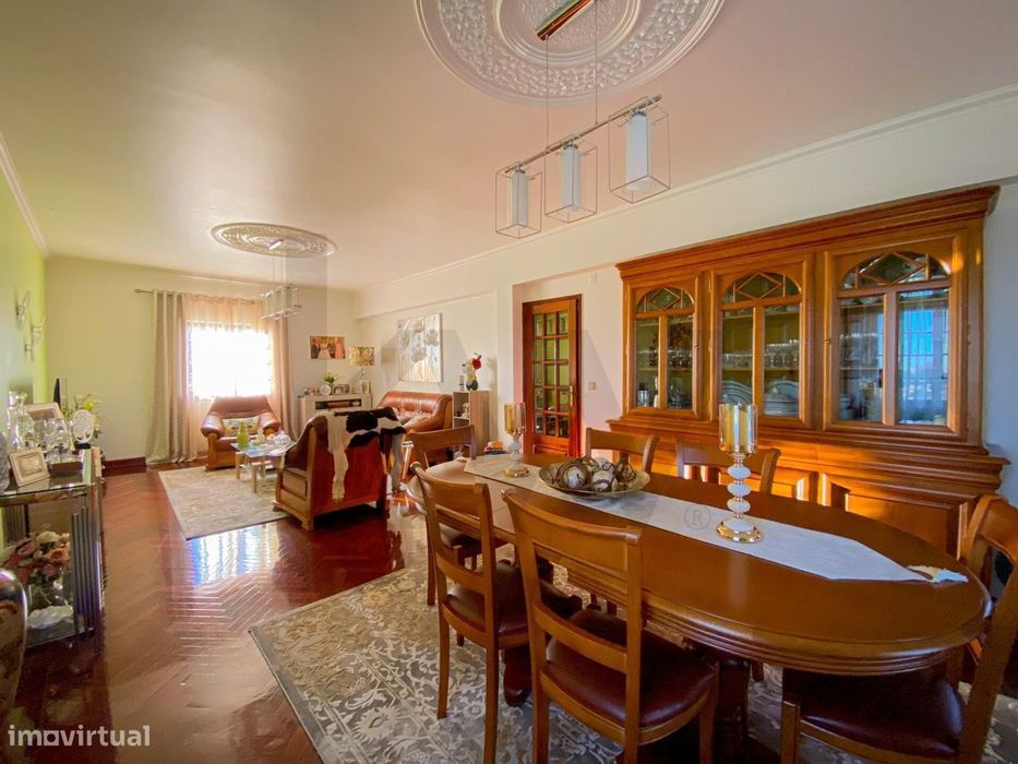 Moradia T5 em Quintas da Torre, Fundão