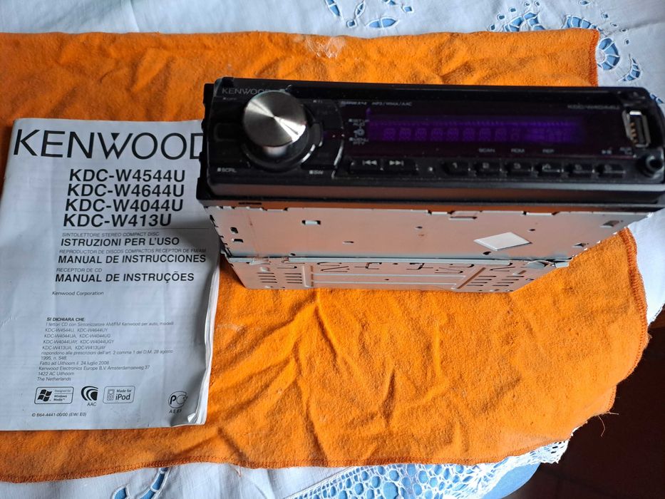 Autorrádio leitor de CDs KENWOOD KDC-W4044UA