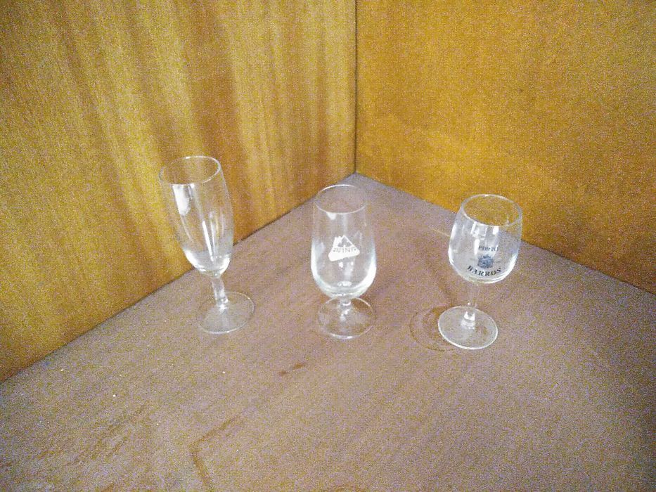 Conjunto de 31 copos de vidro (champanhe/vinho/licor/vinho do porto)