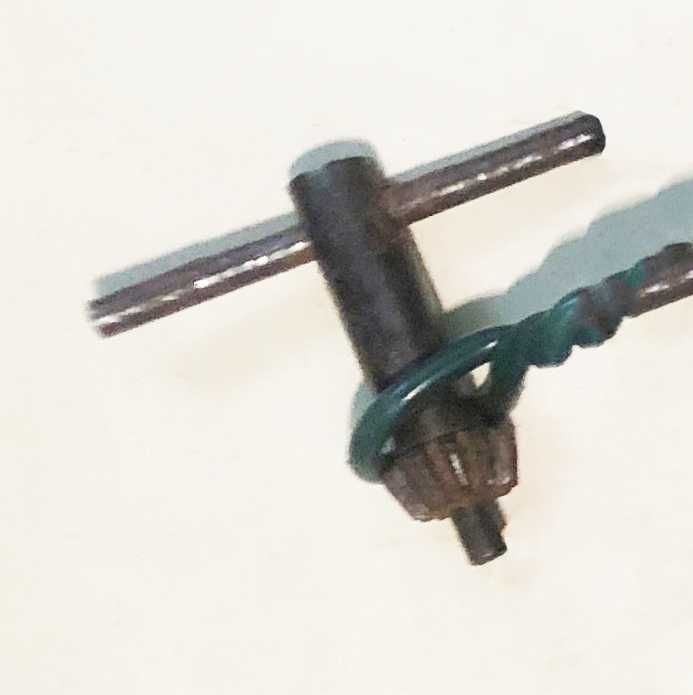 B&D - Black & Decker Dourado - antigo