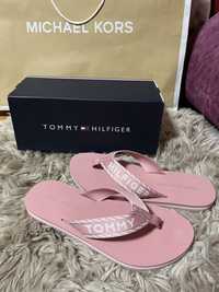 Tommy Hilfiger japonki różowe r 37 TH webbing sandal klapki z napisem