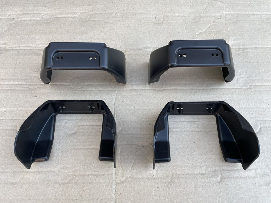 Крышка заднего рычага накладка на VITO-VIANO W 639