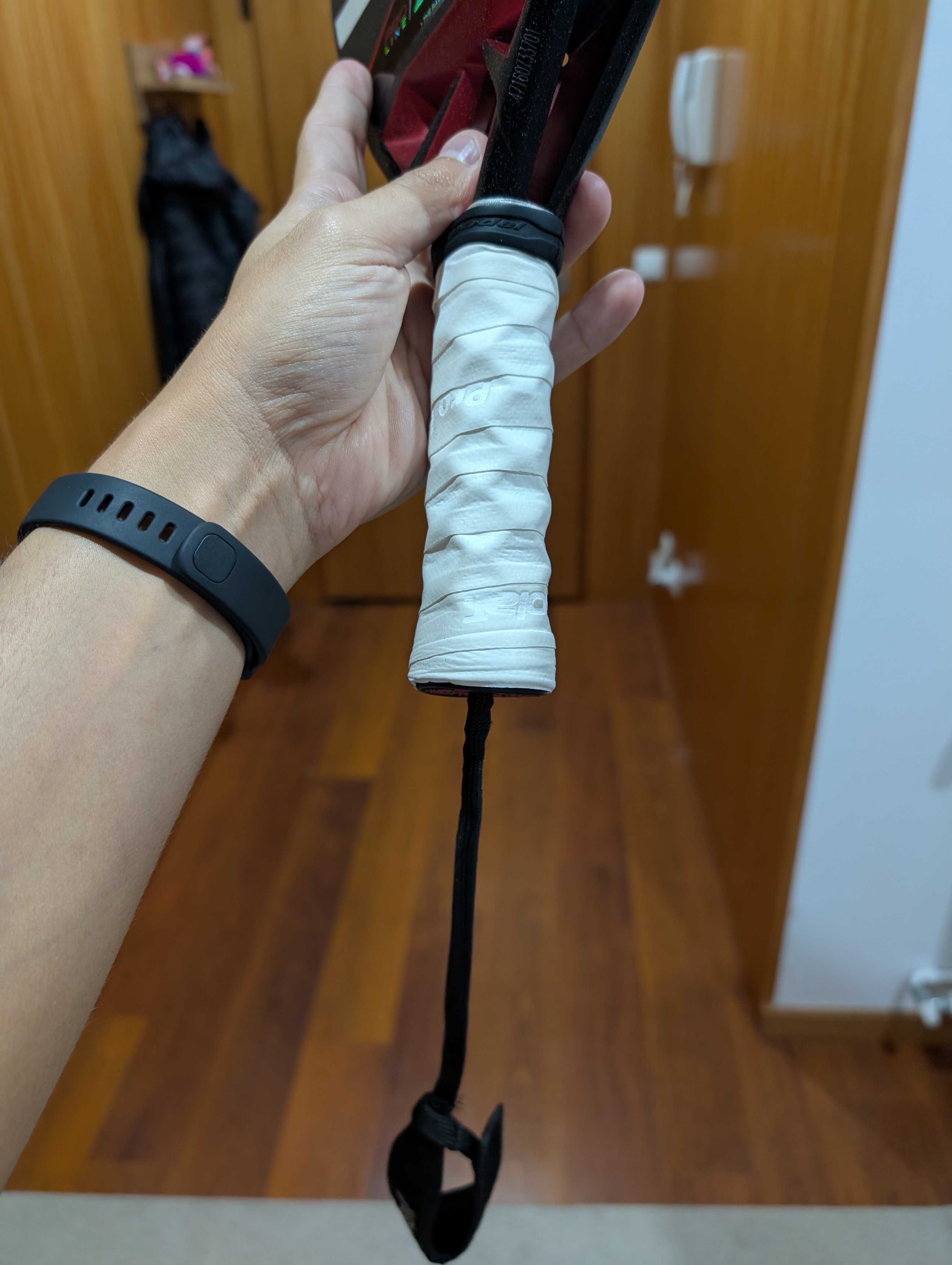Bullpadel vertex Comfort 04 + Hesacore