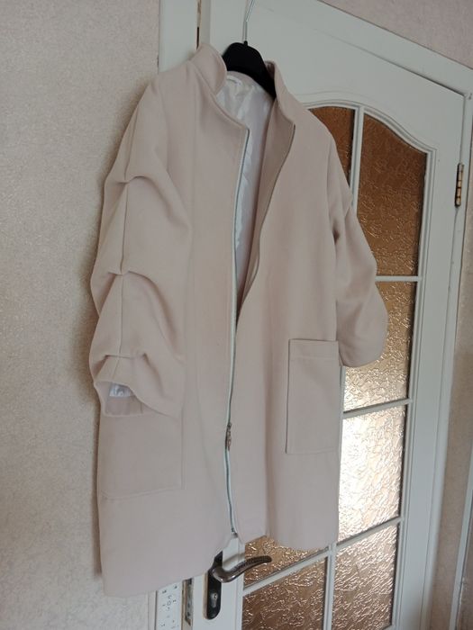 Пальтишко Elegance international  укороченный рукав