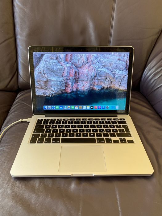 Macbook Pro 13 2015 макбук про Core i5 8RAM