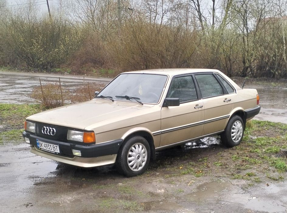 Ауді 80 1985р. 1.6 бензин продам