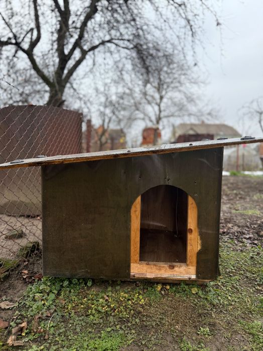 Продаю собачу будку | Міцна, простора, у відмінному стані