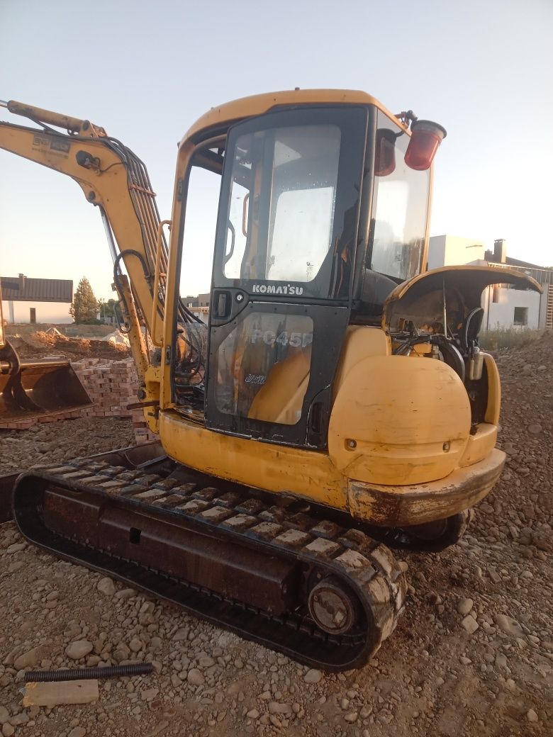 Екскаватор Komatsu RS45