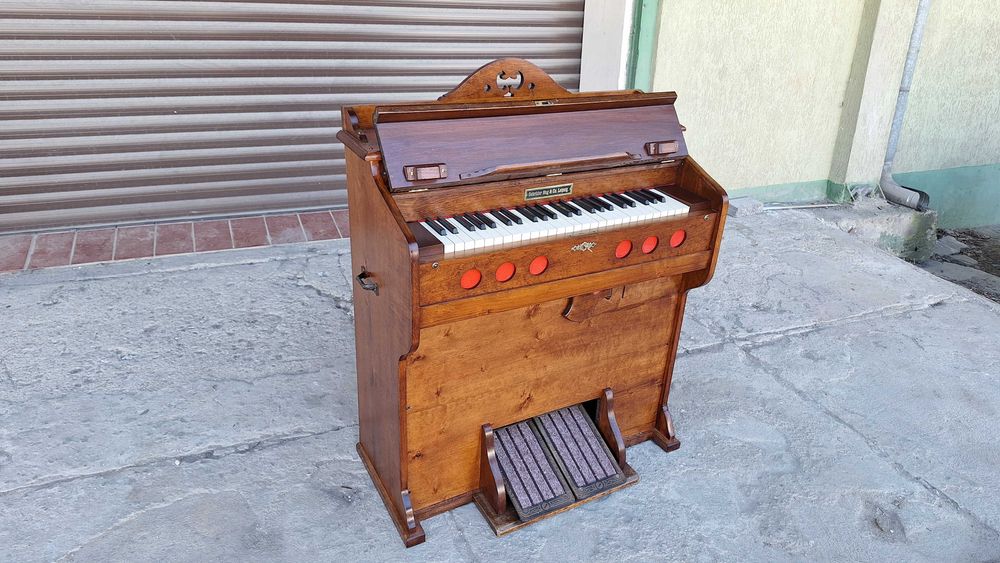 Fisharmonia po renowacji