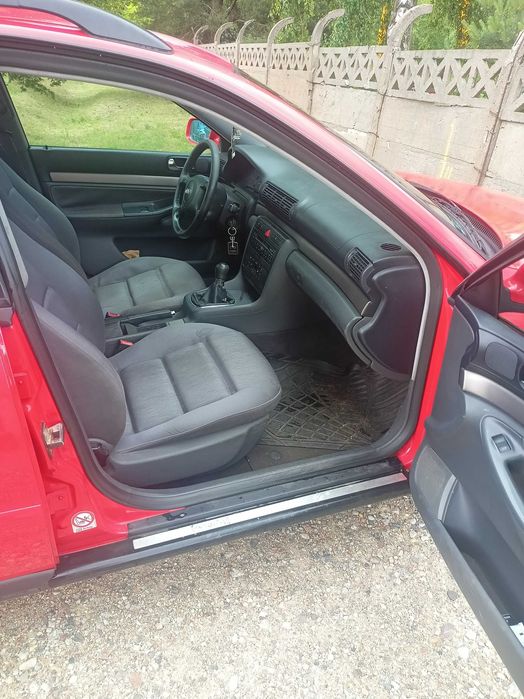 Audi A4 B5 kombi 1.8 125km