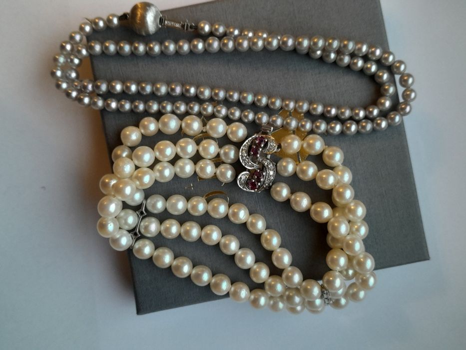 Piękny Naszyjnik Złociste Perły 8.3mm Diamenty Złoto 750