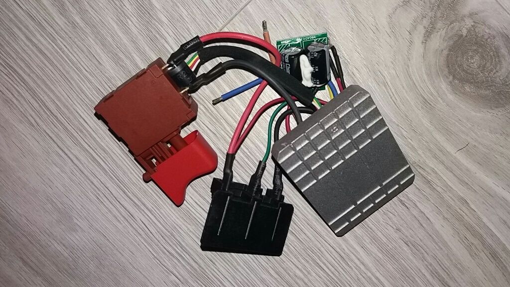 Włącznik NOWY wkrętarka Erbauer ECD18-Li-2 18V EXT
