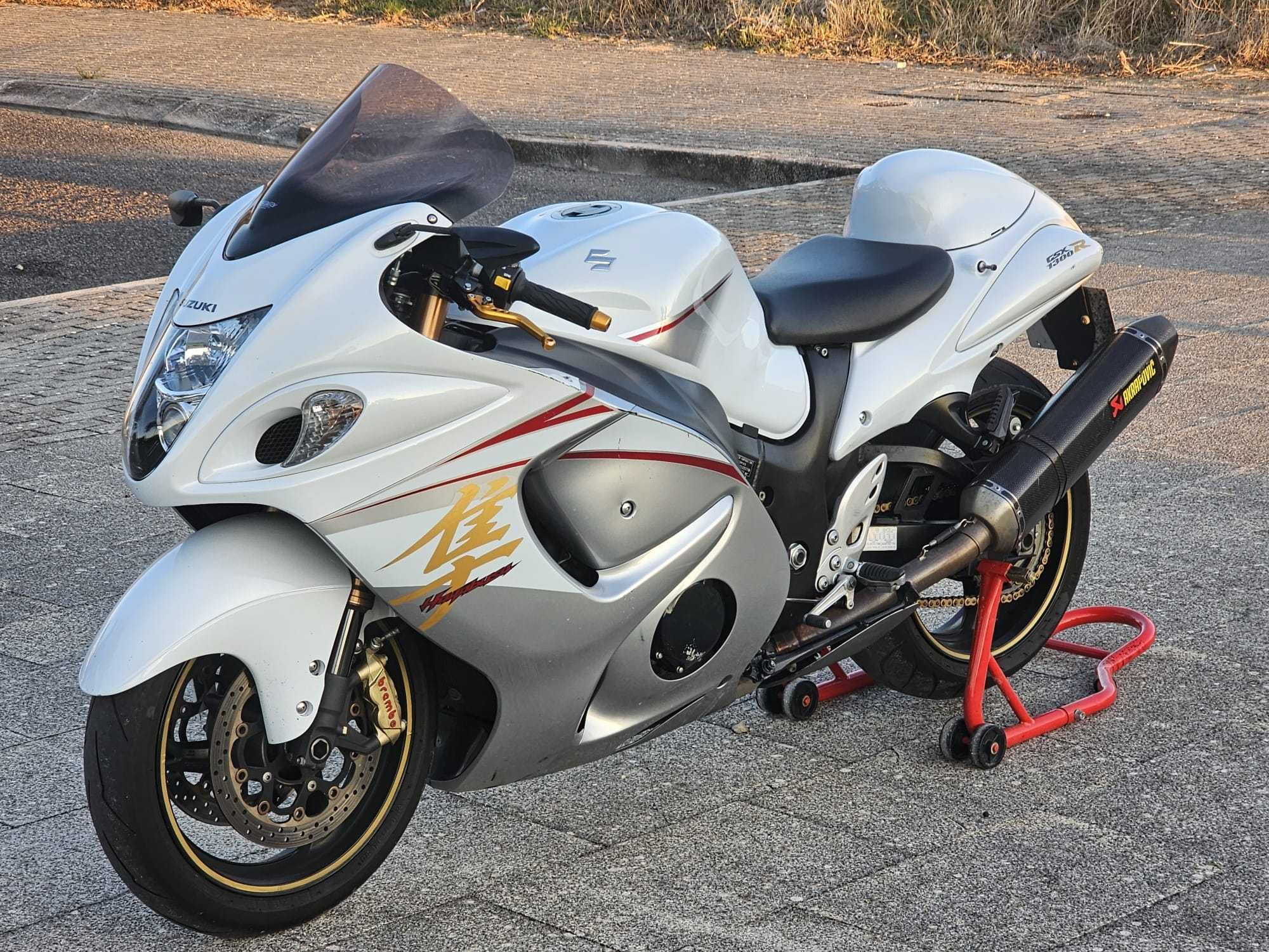 Suzuki Hayabusa como nova
