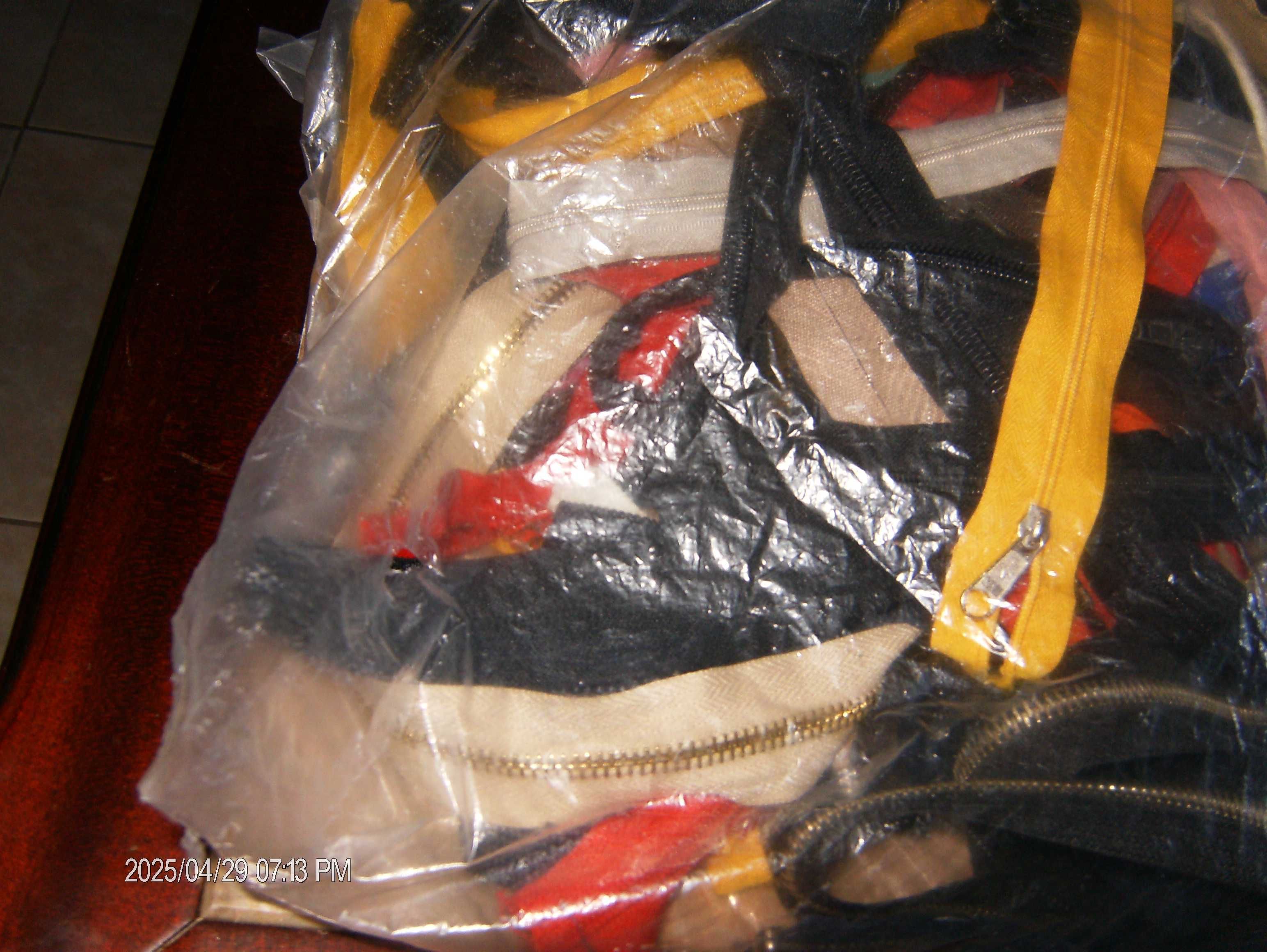 Fechos de casacos e roupa