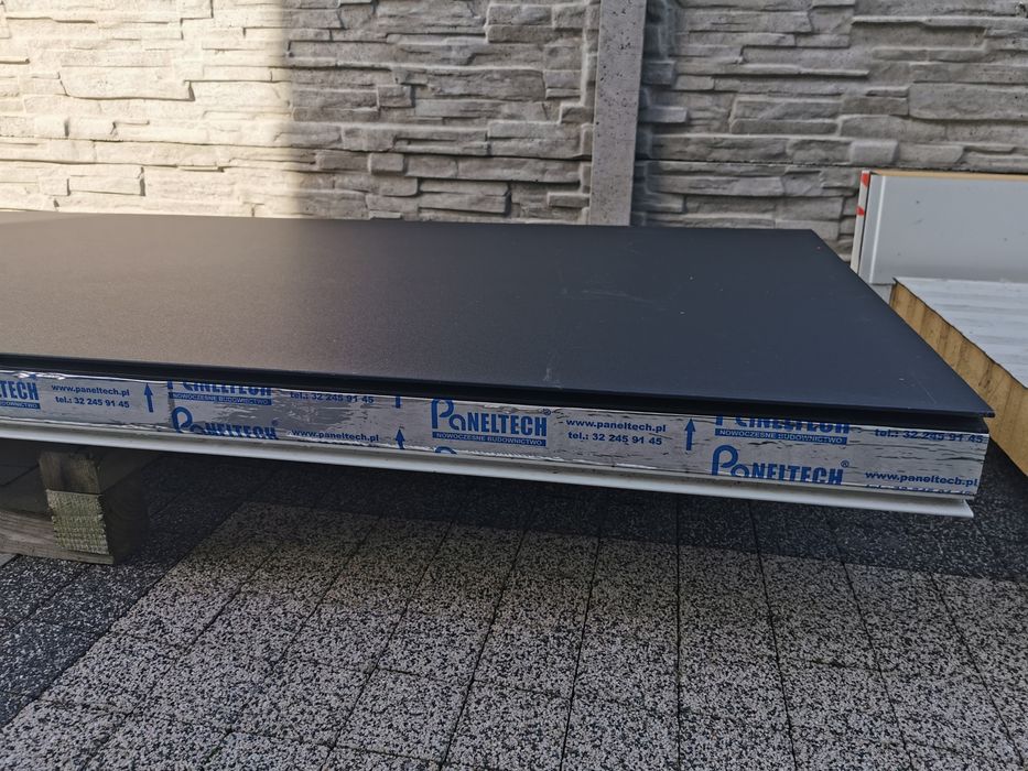 Sprzedam płyta warstwowa 2,5m x 2 szt.