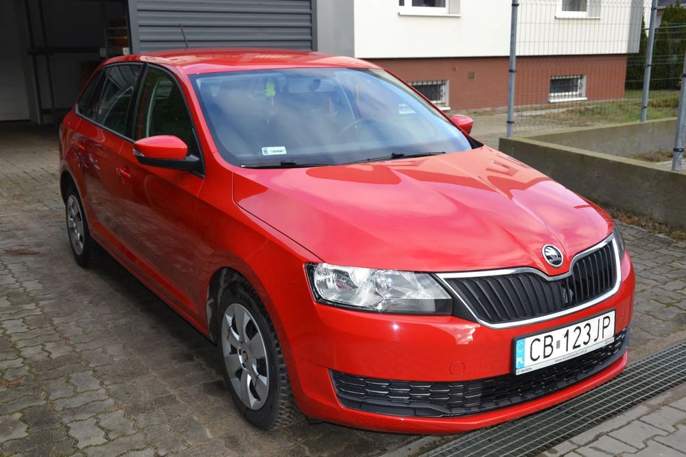 Skoda RAPID Sprzedam Skoda Rapid  Salon Polska niski przebieg pierwszy właściciel