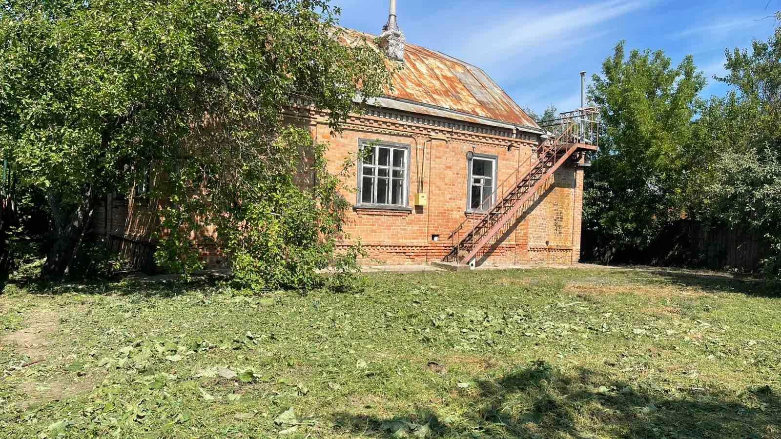 Продається добротний будинок. Від центру міста 4 км. Код №16683