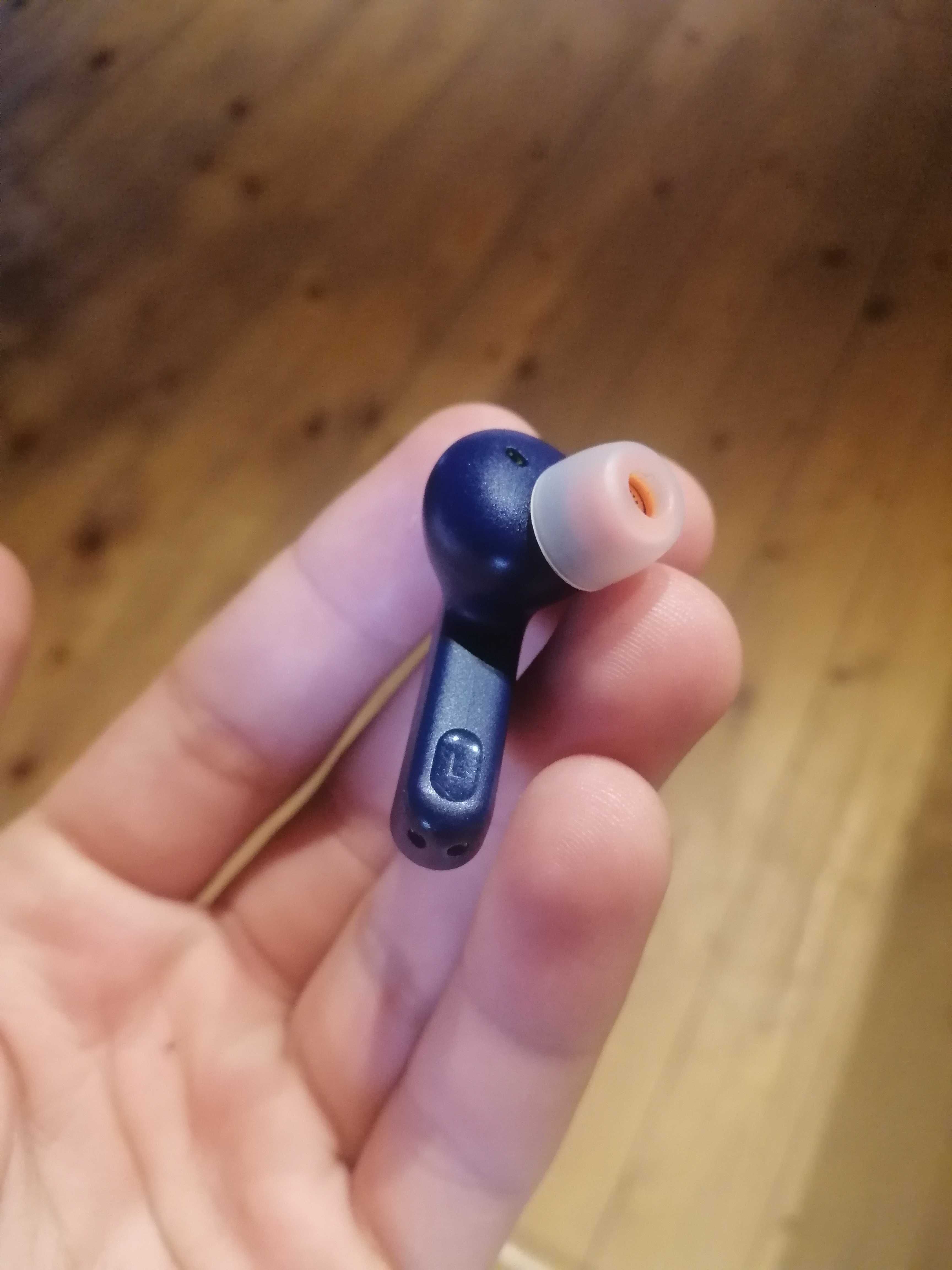 JBL Tune 230 NC TWS blue
