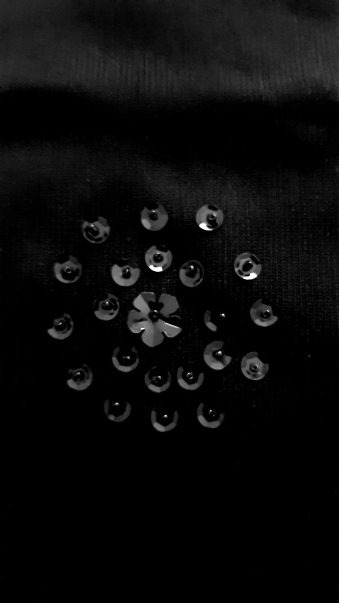 Camisola preta lantejoulas M
