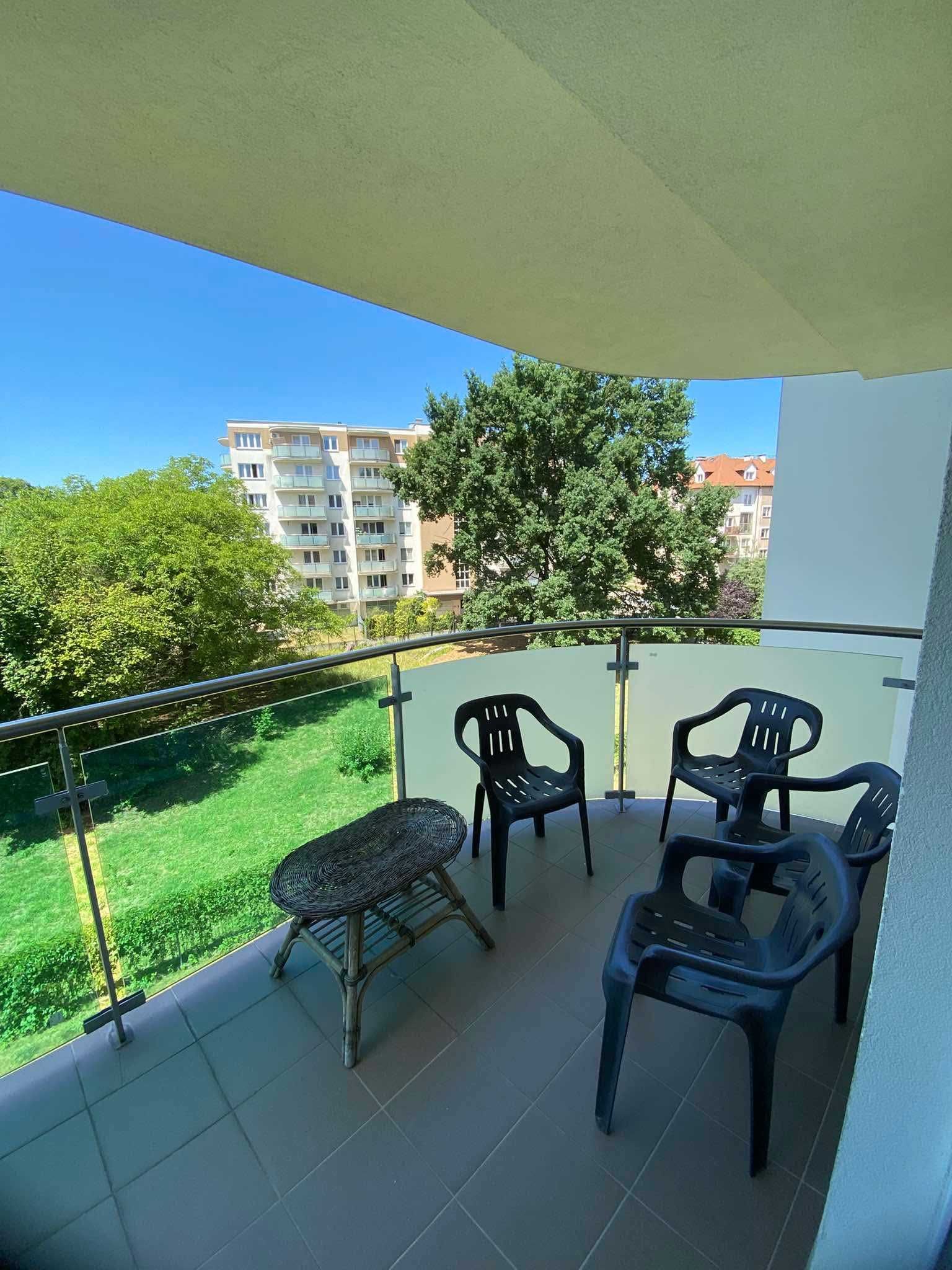 3 pokoje + oddzielna kuchnia + balkon, Capgemini, biurowiec Vinci itd.