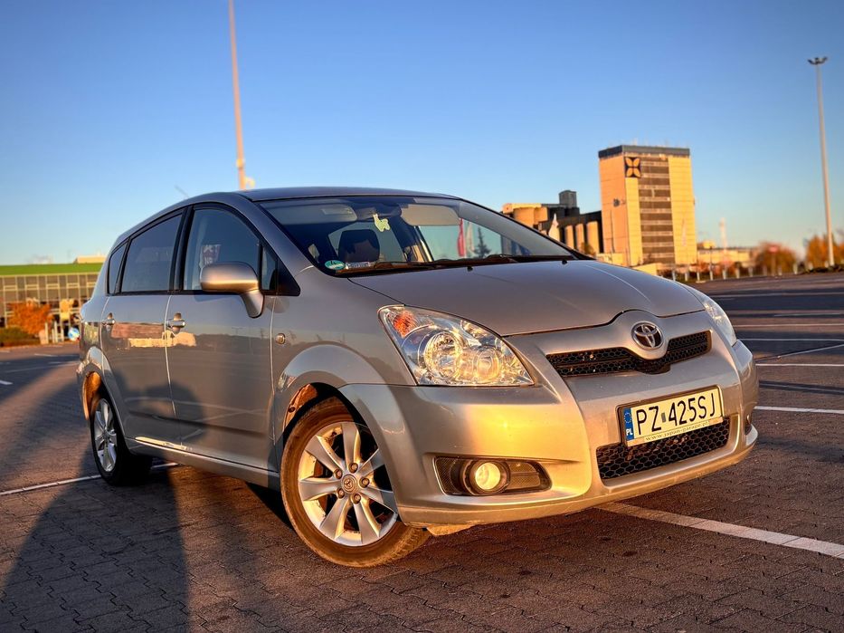 Toyota Corolla Verso Prywatny 7 osobowy + Opony Całoroczne