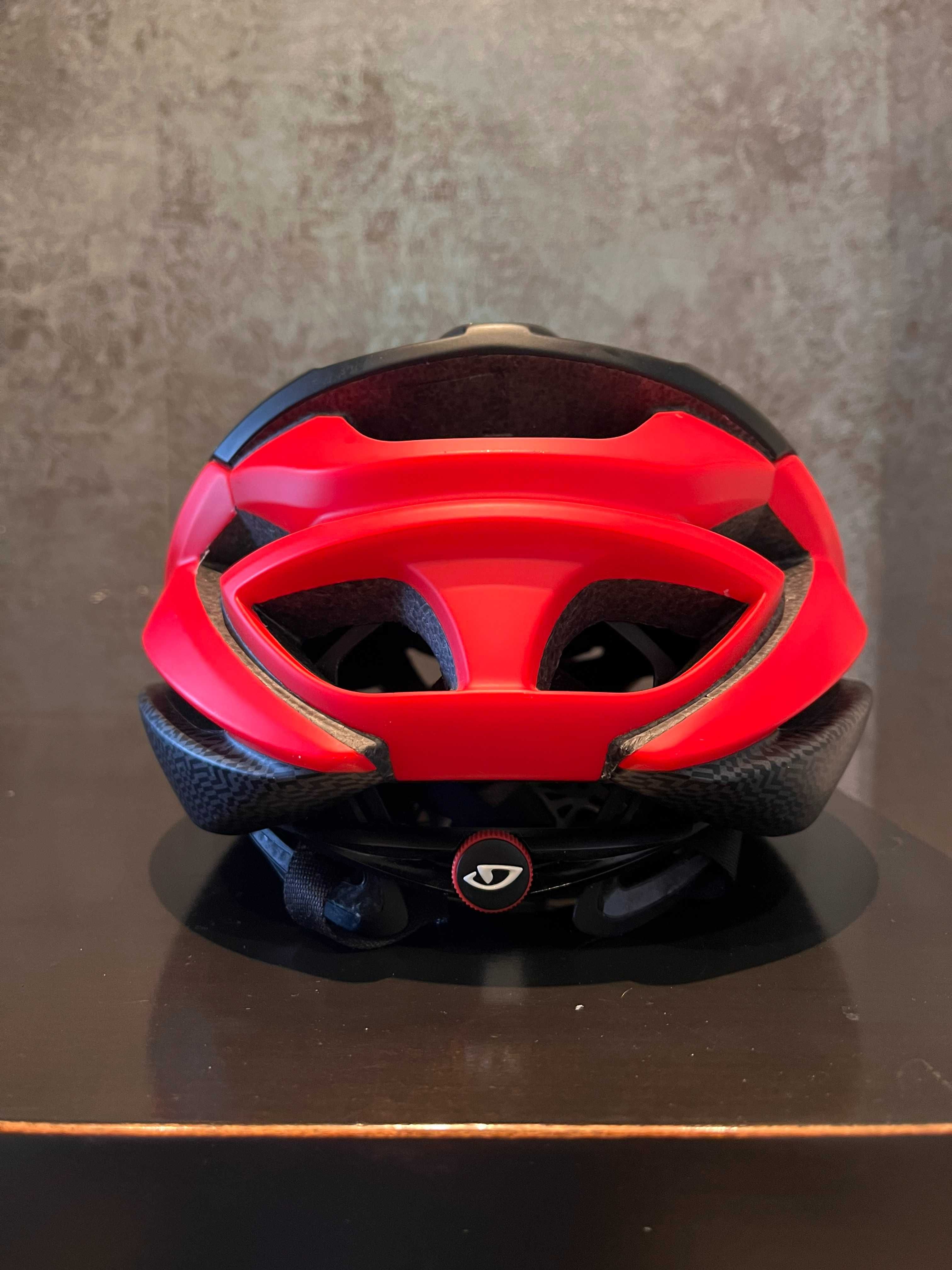 kask rowerowy Giro Syntax