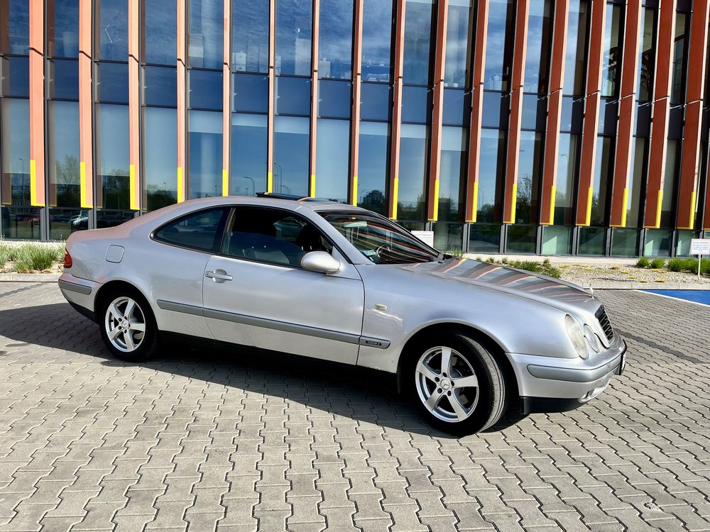 Zadbany Mercedes