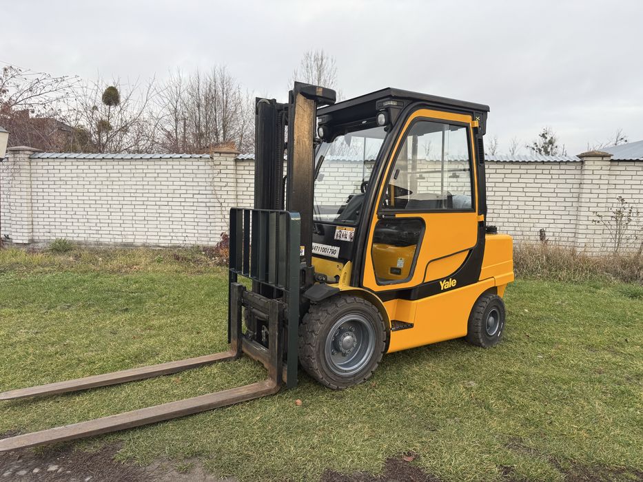 Погрущик / навантажувач 3т yale