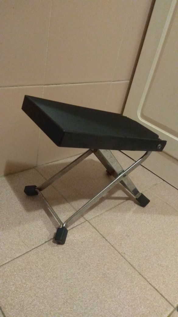 Pedal de apoio de pé