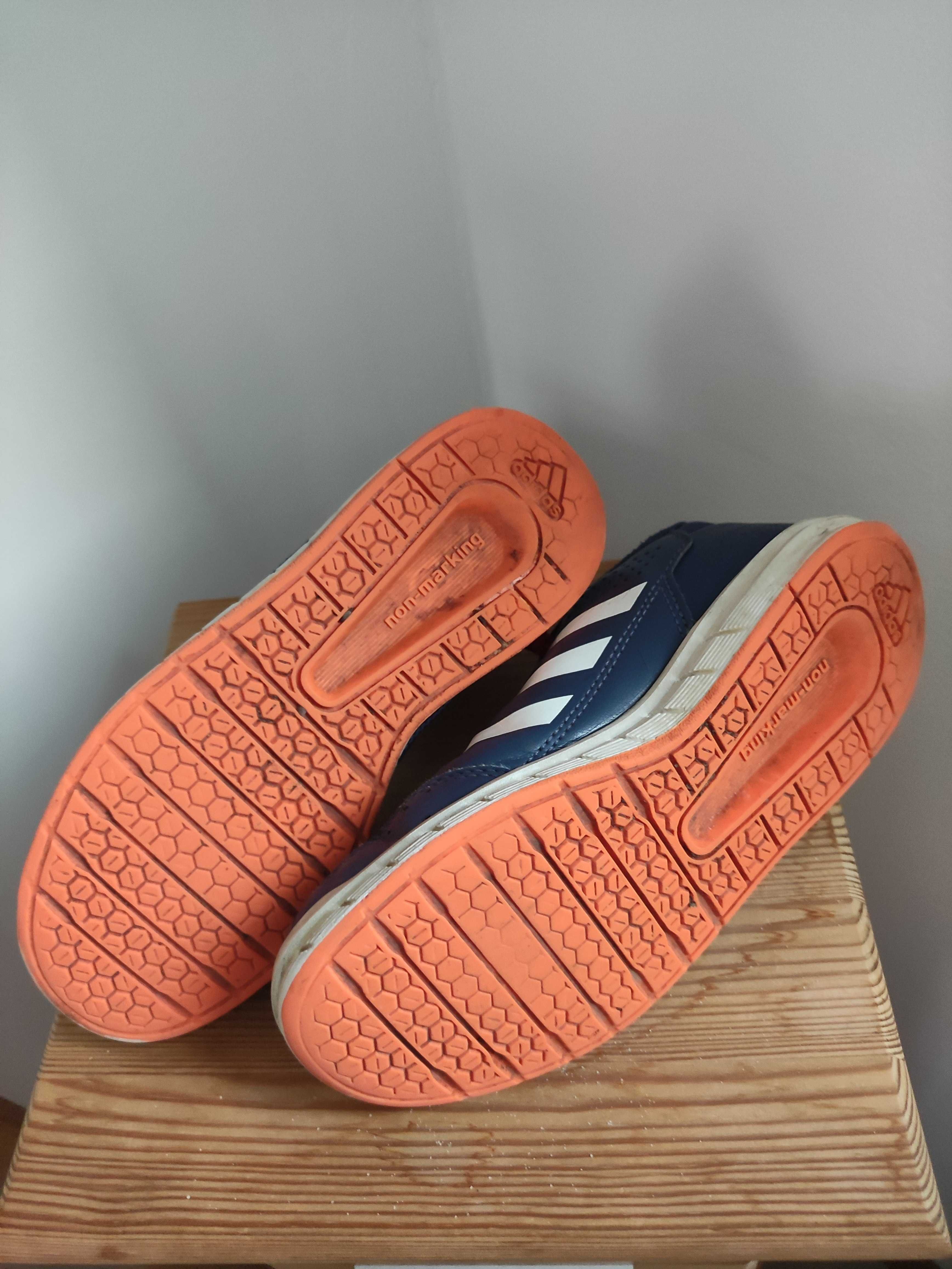 Buty chłopięce firmy ADIDAS rozmiar 31,5