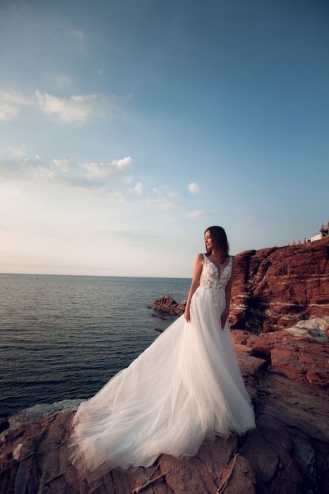 Весільна сукня