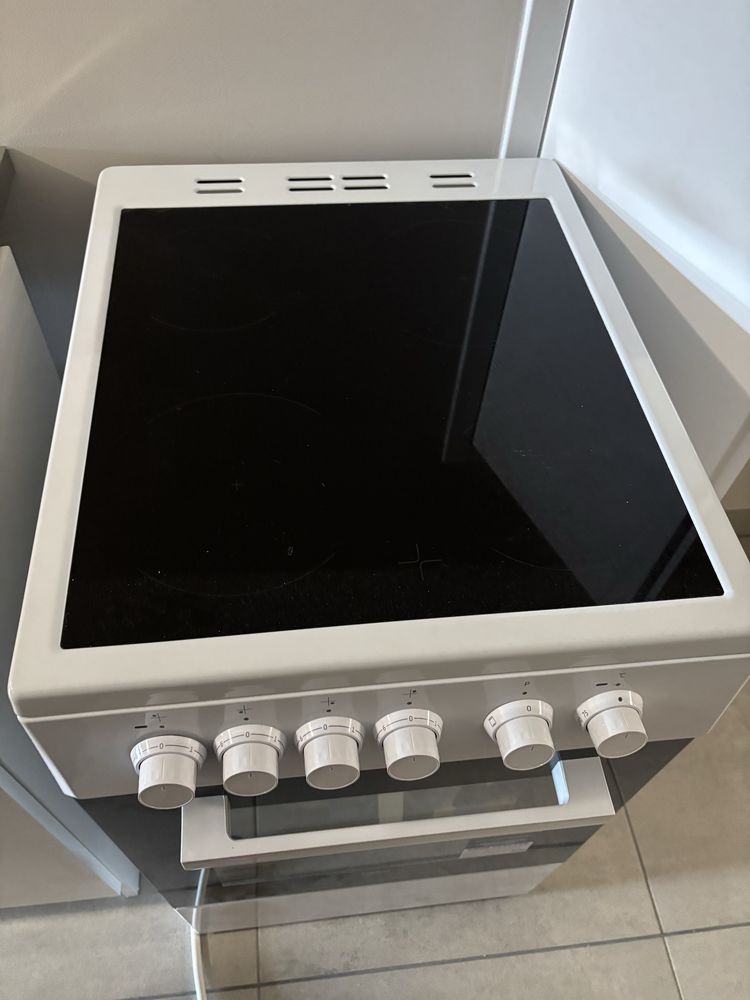 Kuchenka beko nowa czteropalnikowa